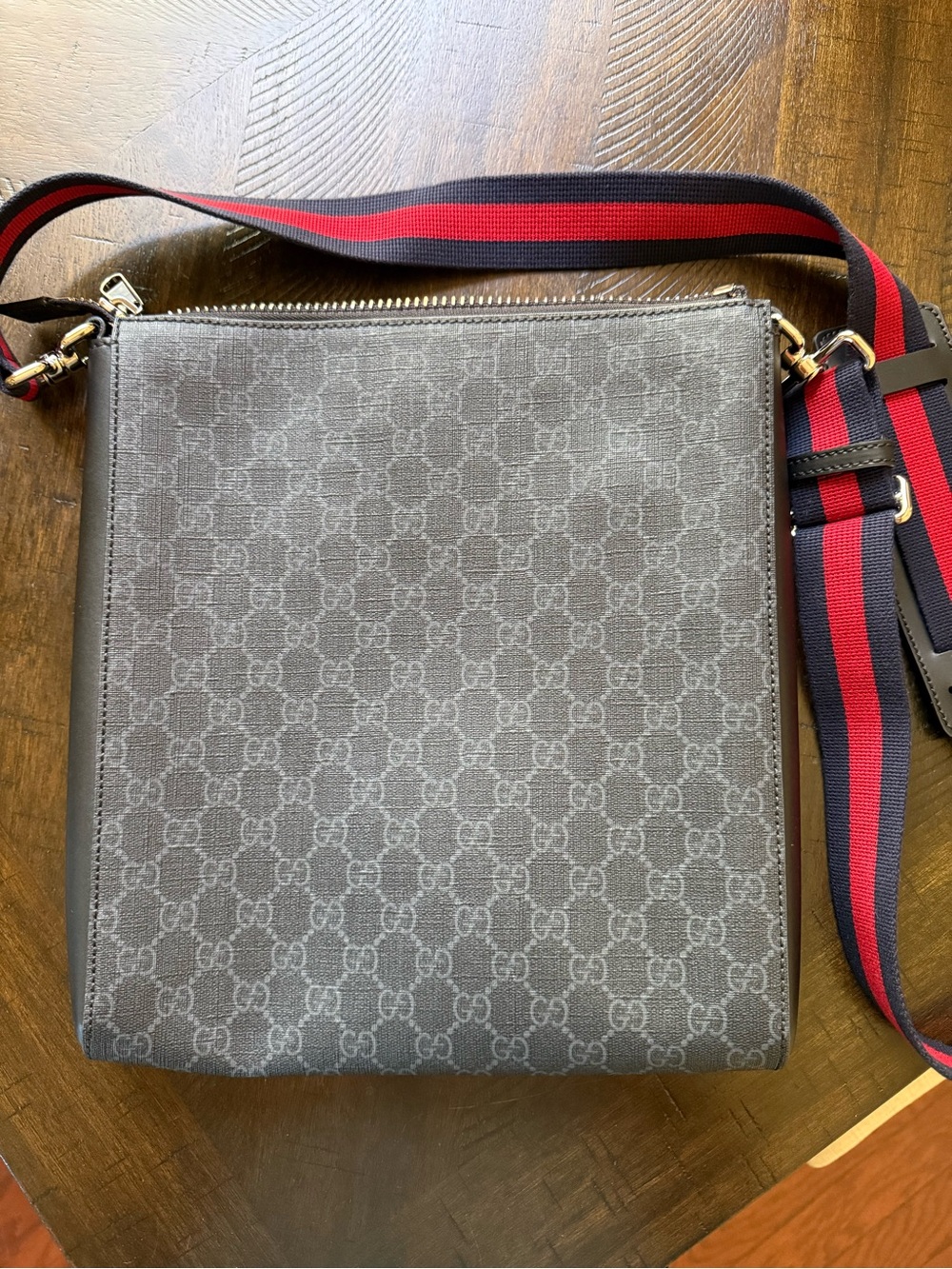 Gucci Gray GG Supreme Messenger Bag with Red-Blue Web Strap - Picture 2 of 10